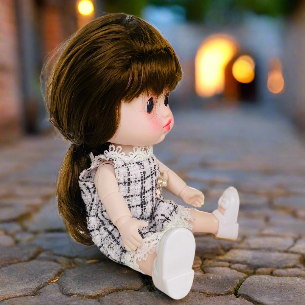 NestyFox 22cm Musical Doll with 15 Movable Joints – Realistic Eyes, Cute Outfit & Earmuffs, Gift for Girls