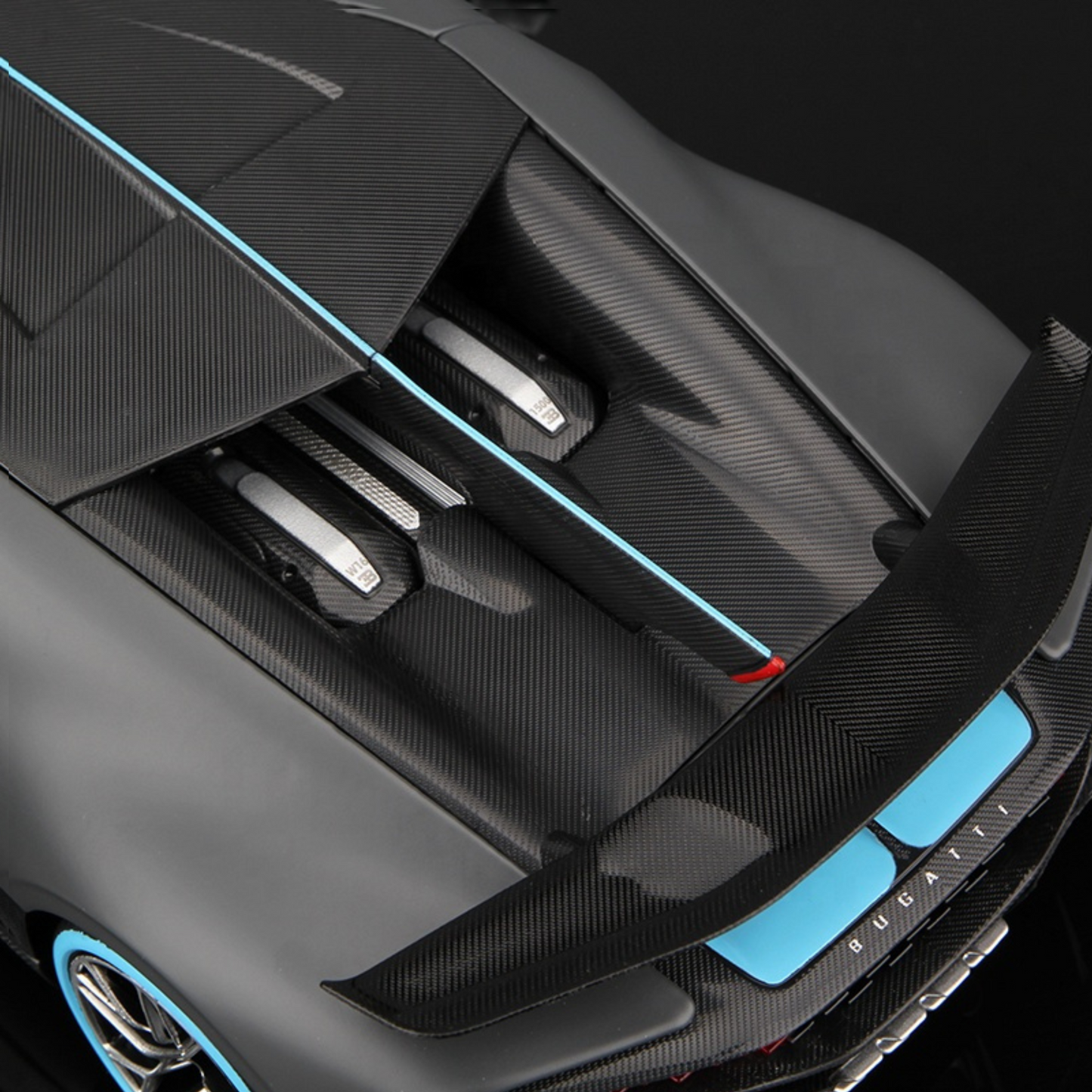 NestyFox 1:32 Bugatti Divo Alloy Car Model – Sound, Lights & Pull-Back Action