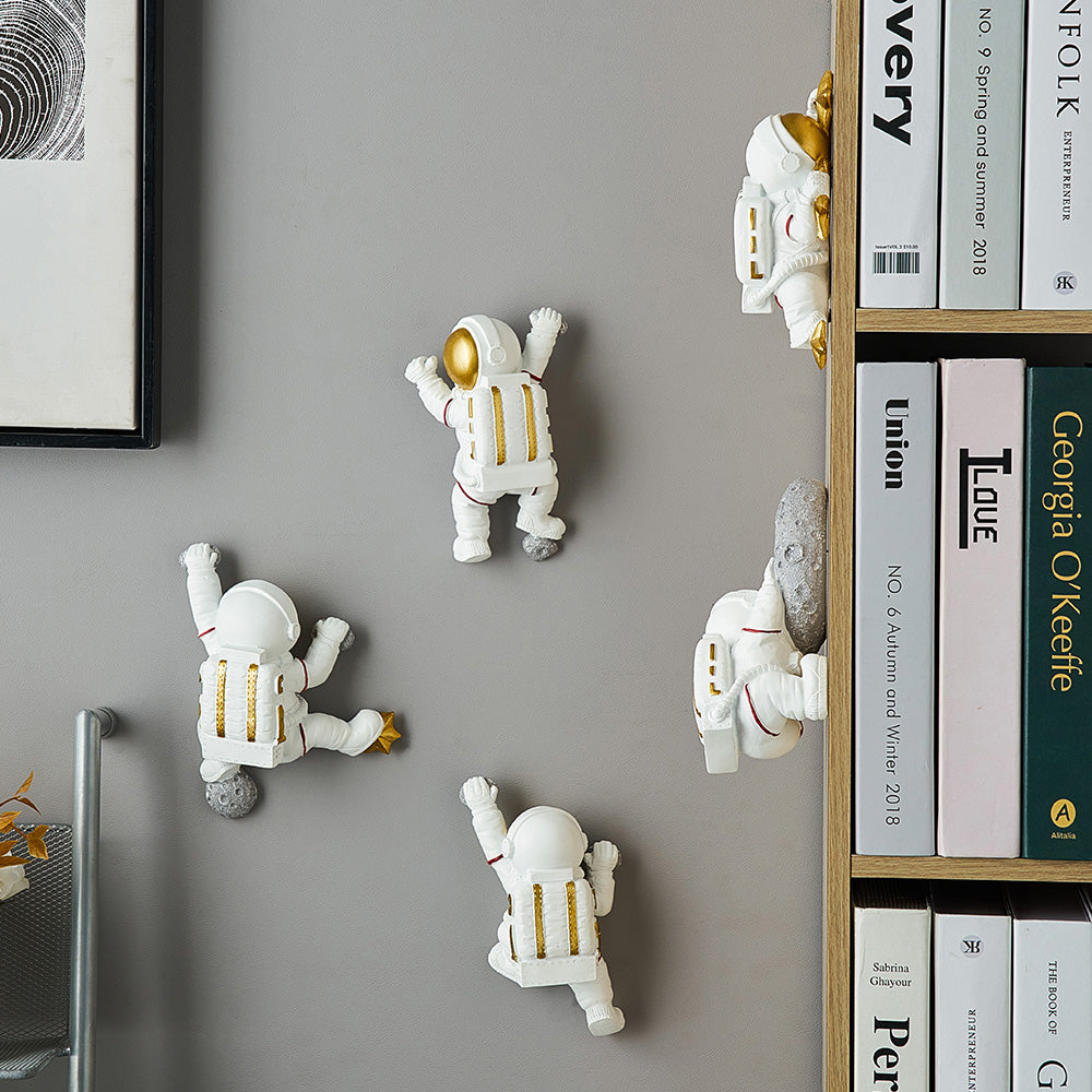 Astronaut Climbers