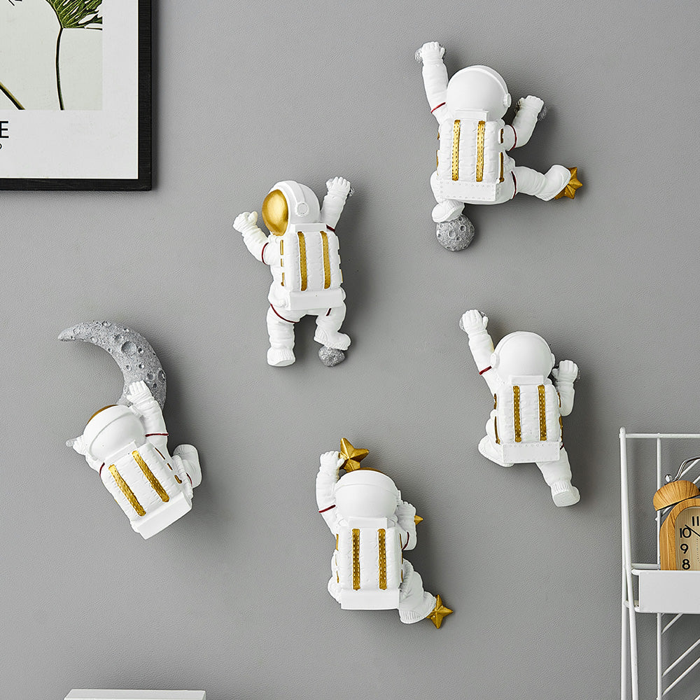 Astronaut Climbers